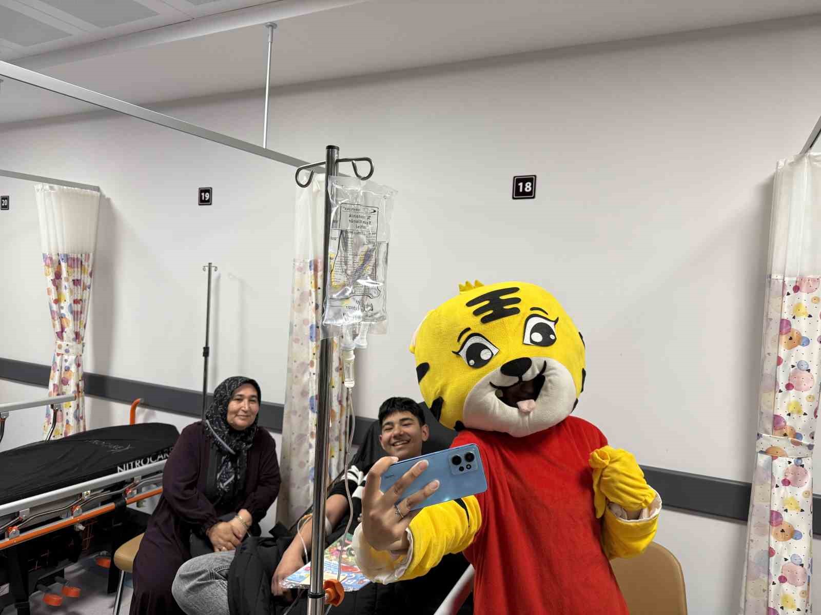 Minik kalplere moral oldular, farkındalık oluşturdular
