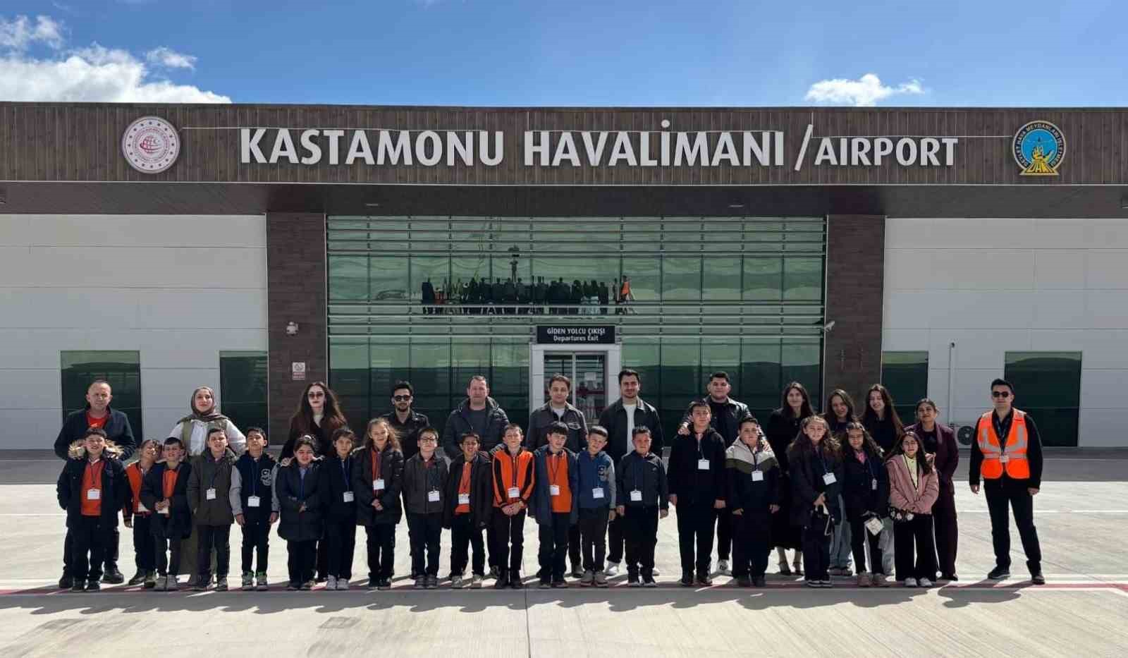 ’Minik kanatlar’ın havlimanı heyecanı
