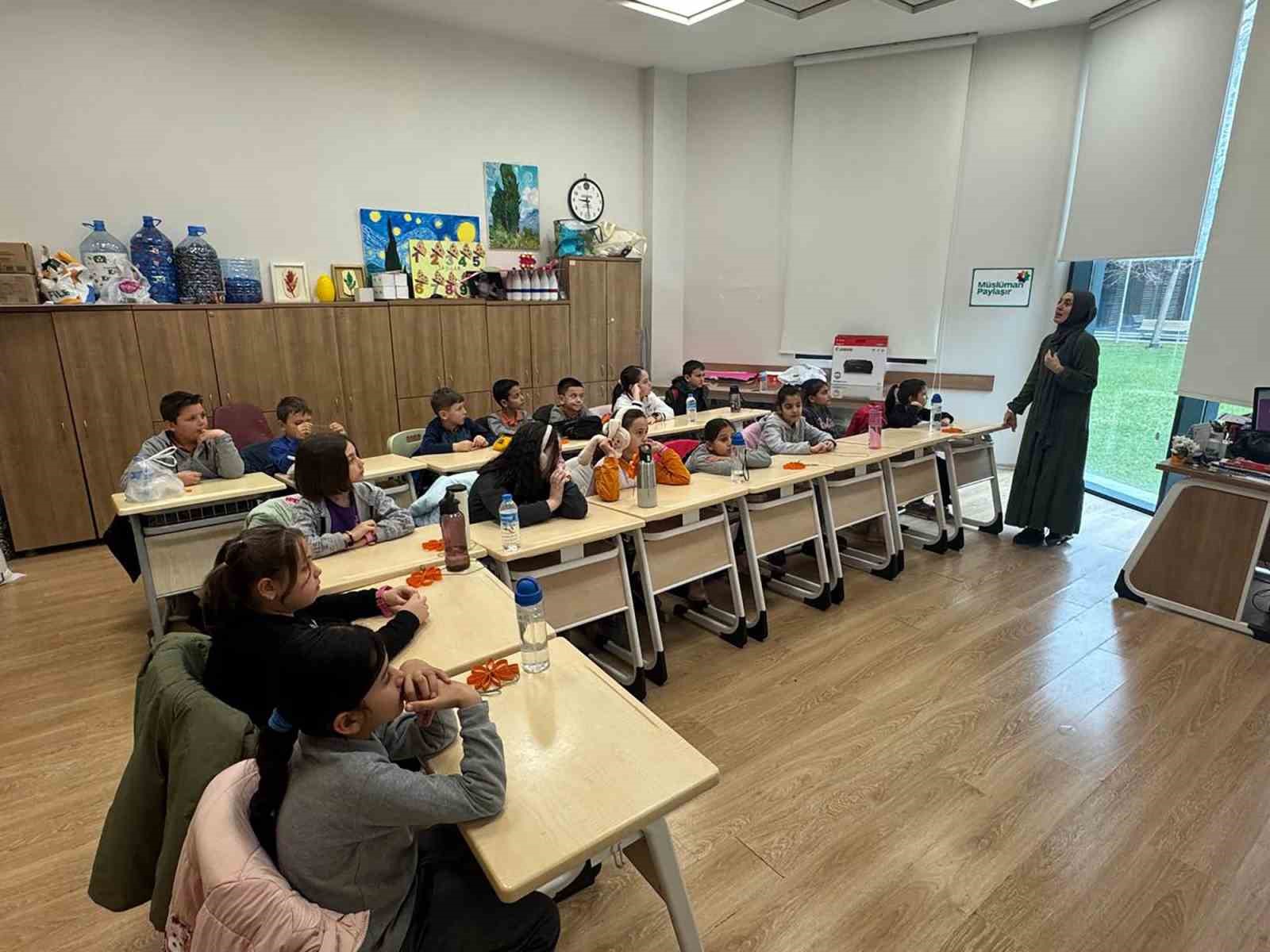 Minik öğrenciler mutfak ve tasarım atölyelerinde deneyim kazandı
