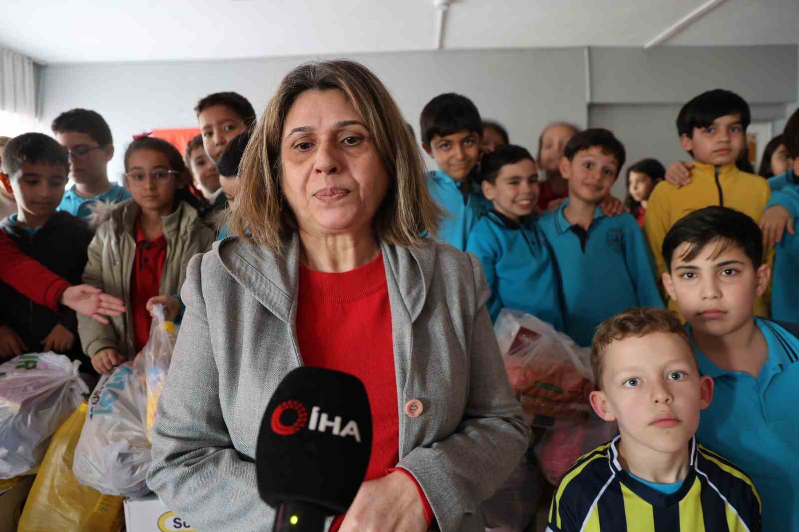 Minik yüreklerden büyük dayanışma
Minik yüreklerden büyük dayanışma