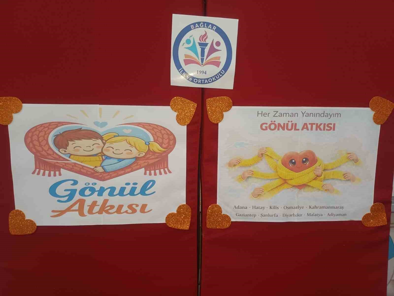 Minik yüreklerden depremzede çocuklara "Gönül Atkısı"
