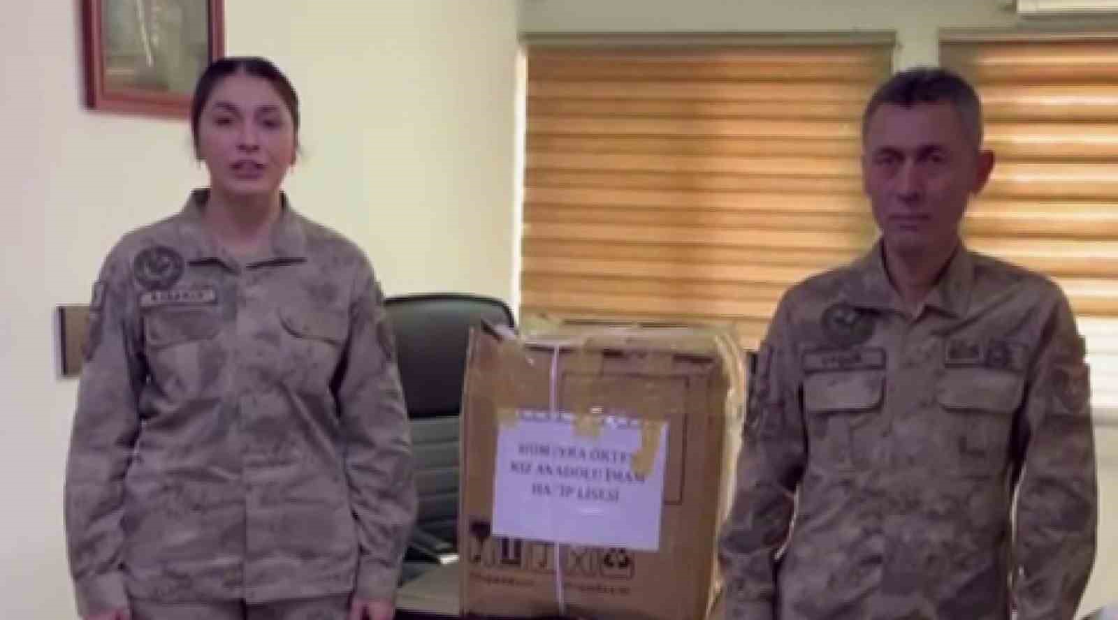 Minik yüreklerden Mehmetçiğe sıcak dokunuş
