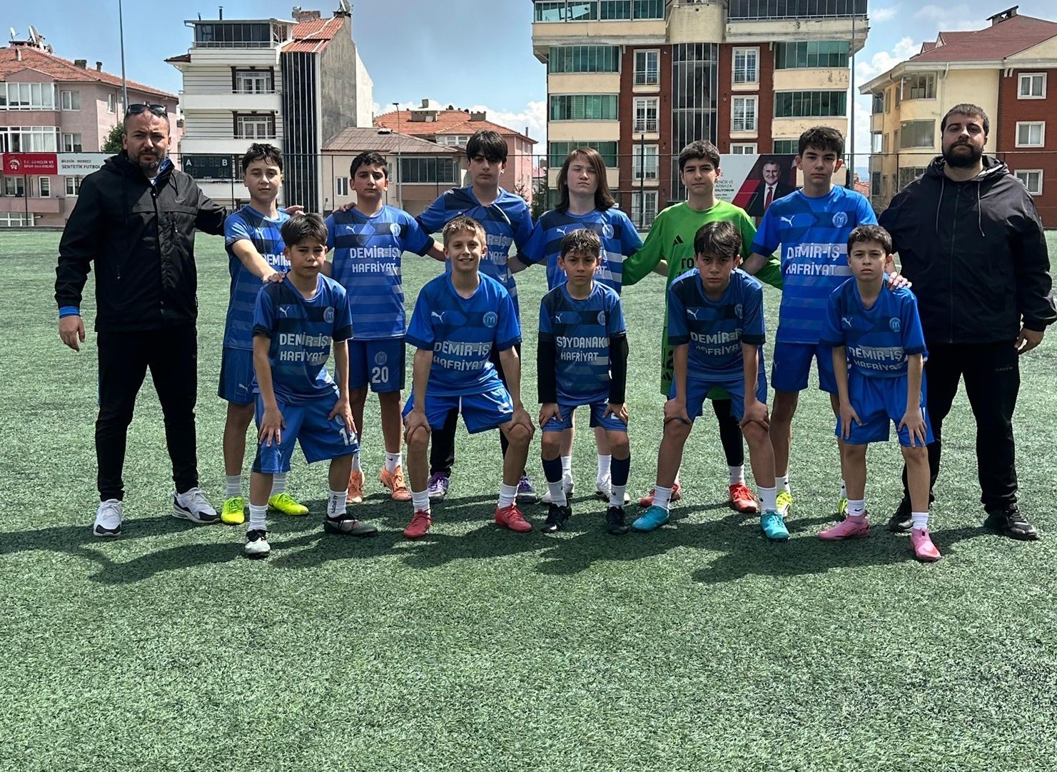 Minikler hazırlık maçında gol oldu yağdı
