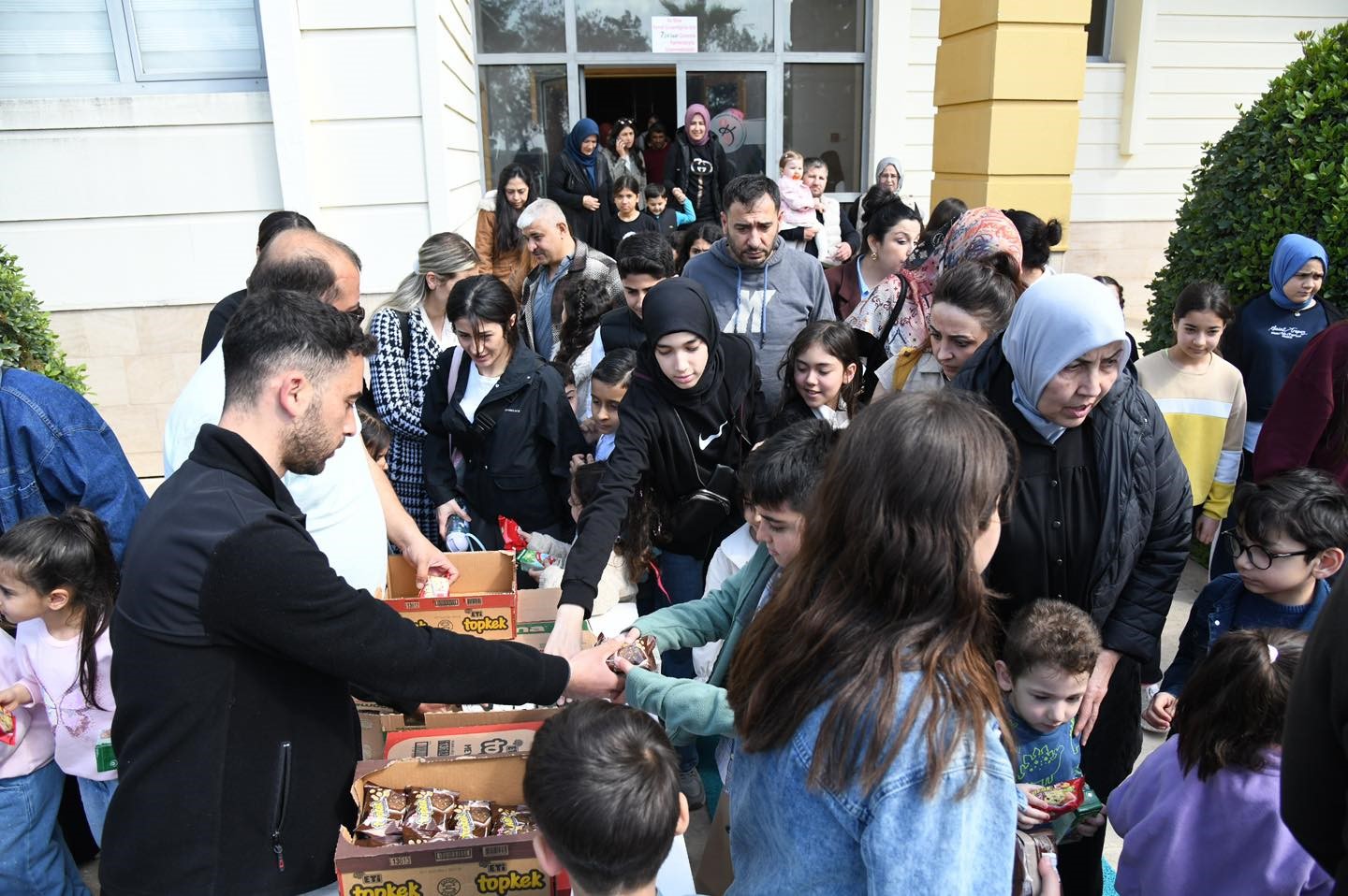 Minikler hem eğlendi hem öğrendi
