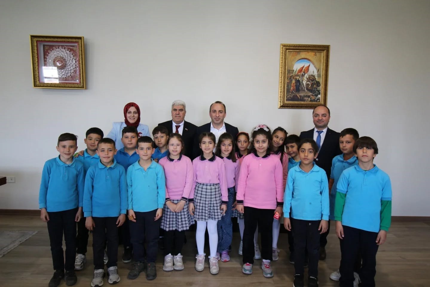 Minikler Kaymakamlıkta kamu yönetimini yerinde öğrendi
