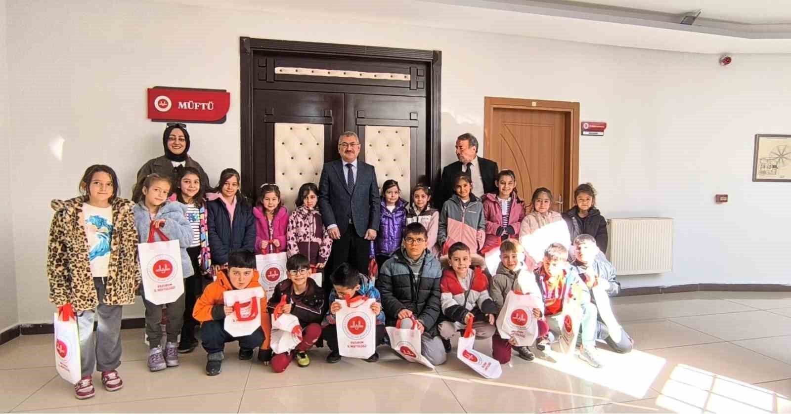 Miniklerden Müftülüğe ziyaret
