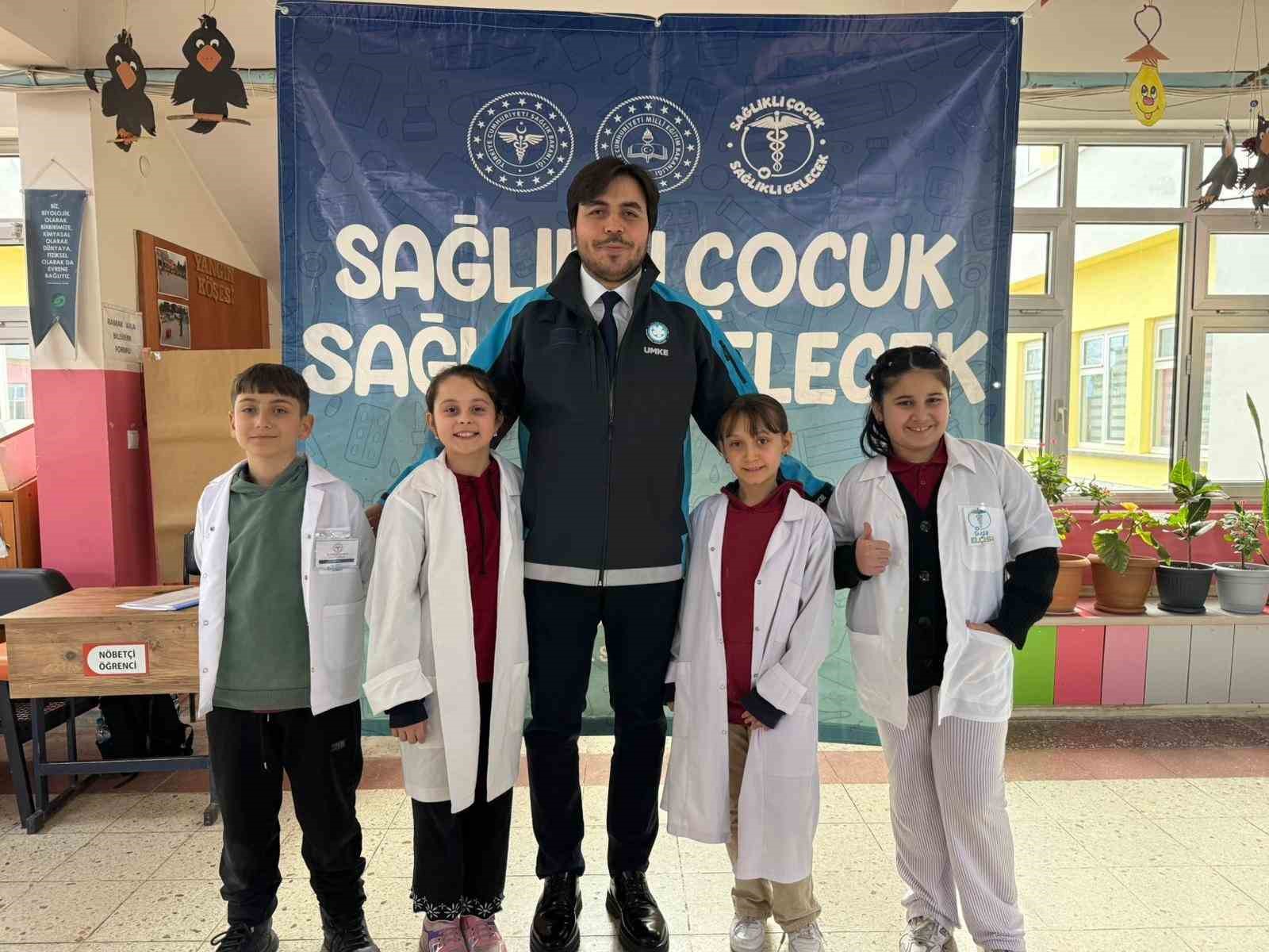 Miniklere sağlıklı gelecek dersi
