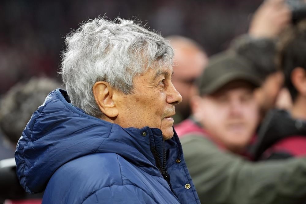 Mircea Lucescu yoğun bakıma alındı
