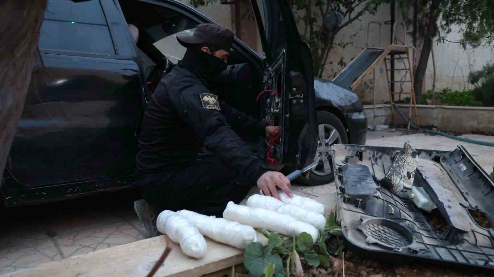 MİT’in istihbari çalışmaları sonucu Şam’da DEAŞ’a bağlı hücre çökertildi: 3 DEAŞ’lı yakalandı
