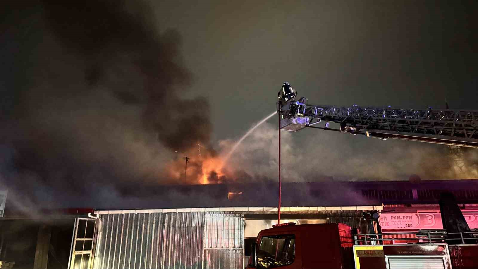 Mobilya atölyesinde yangın
