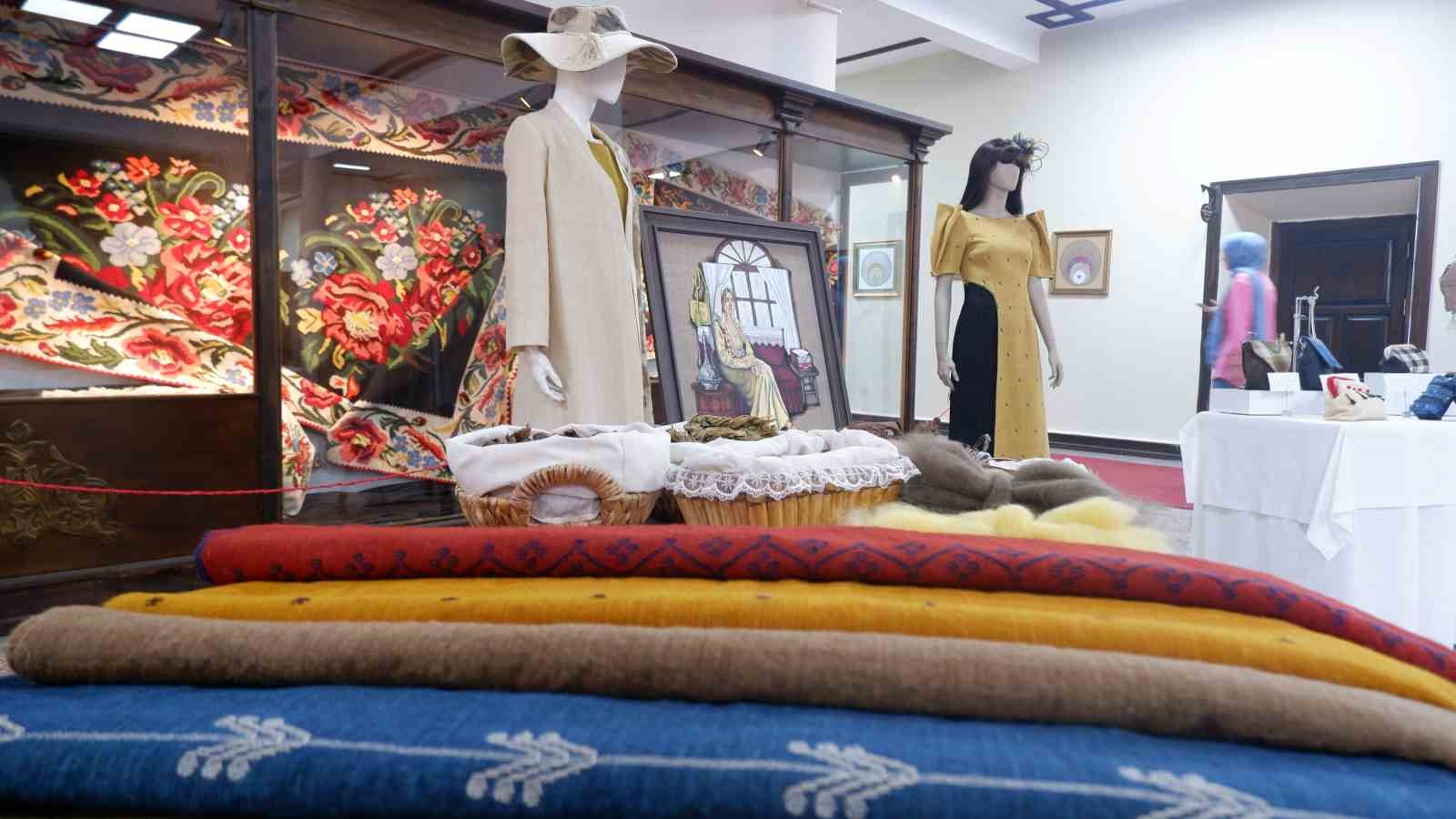 Moda dünyasının yeni gözdesi: Ehram
