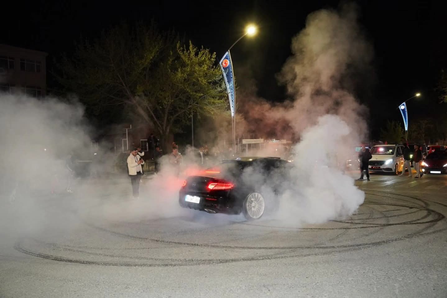 Modifiye tutkunları Pınarhisar’da buluştu
