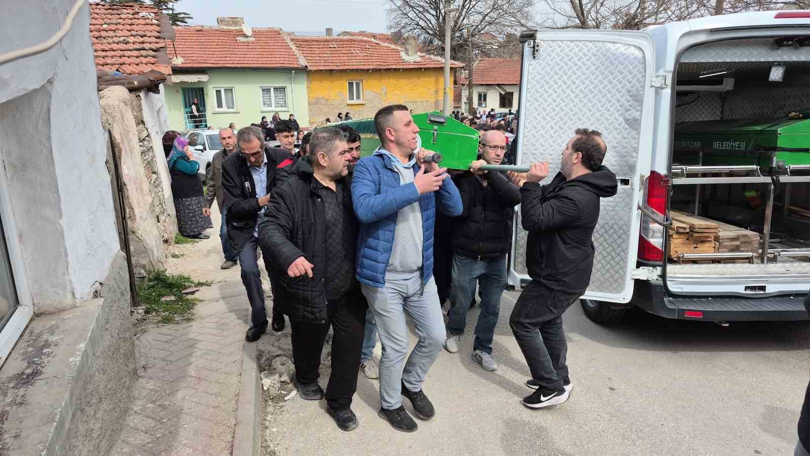 Motosiklet kazasında hayatını kaybeden 20 yaşındaki genç son yolculuğuna uğurlandı
