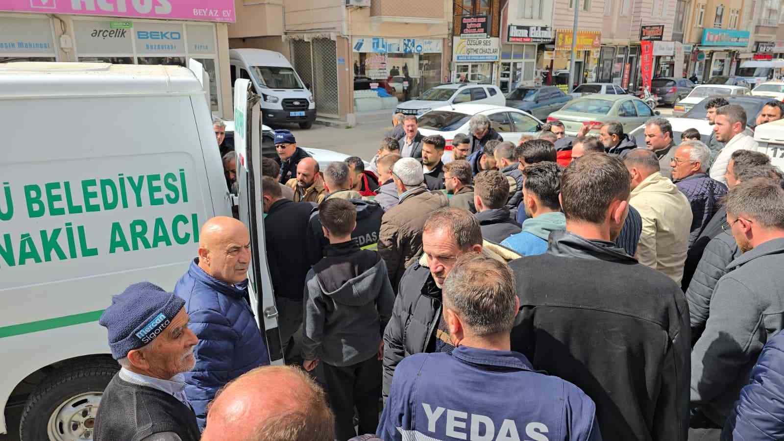 Motosiklet kazasında ölen genç defnedildi
