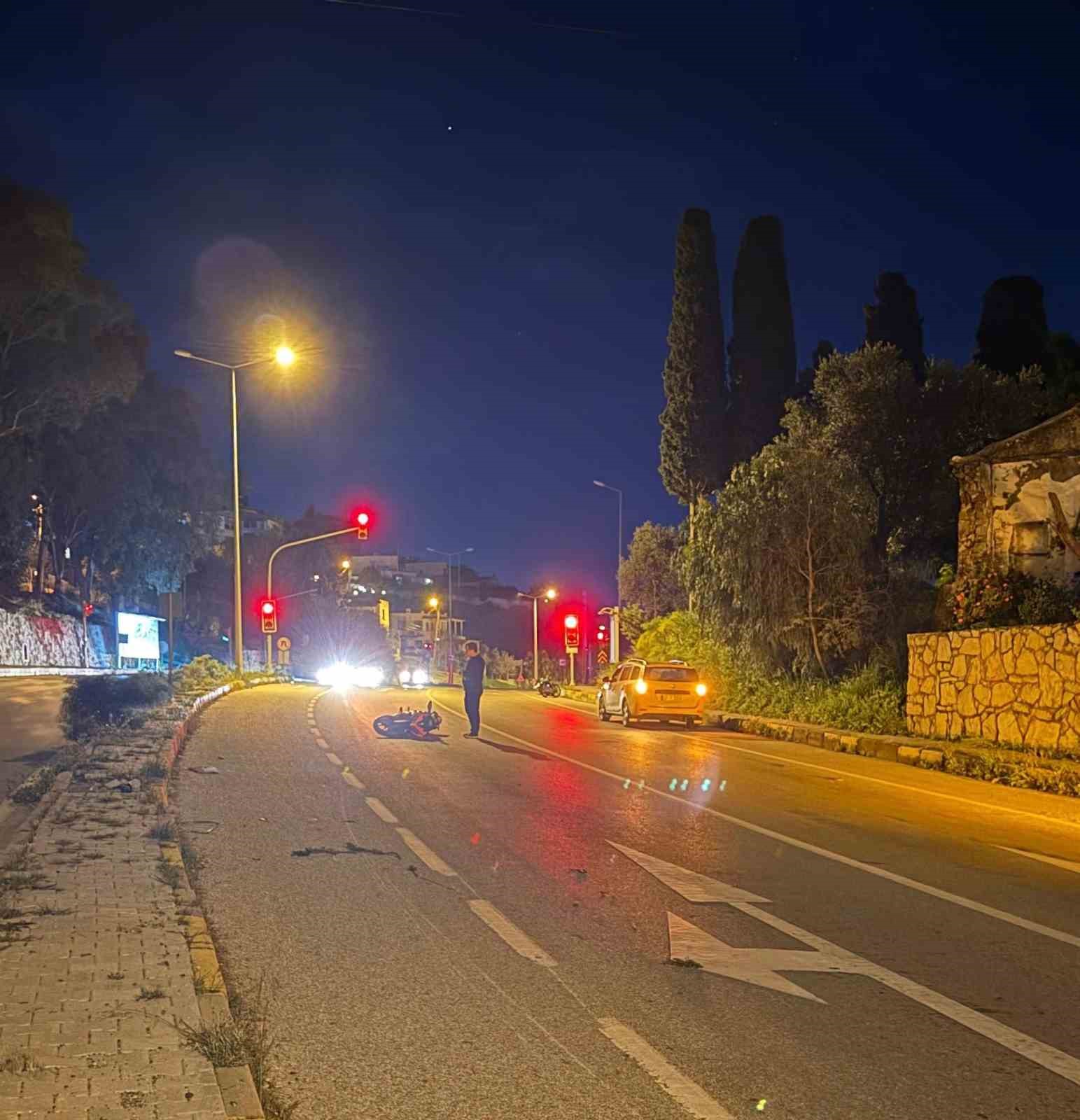 Motosiklet sürücüsü kazada yaşamını yitirdi
