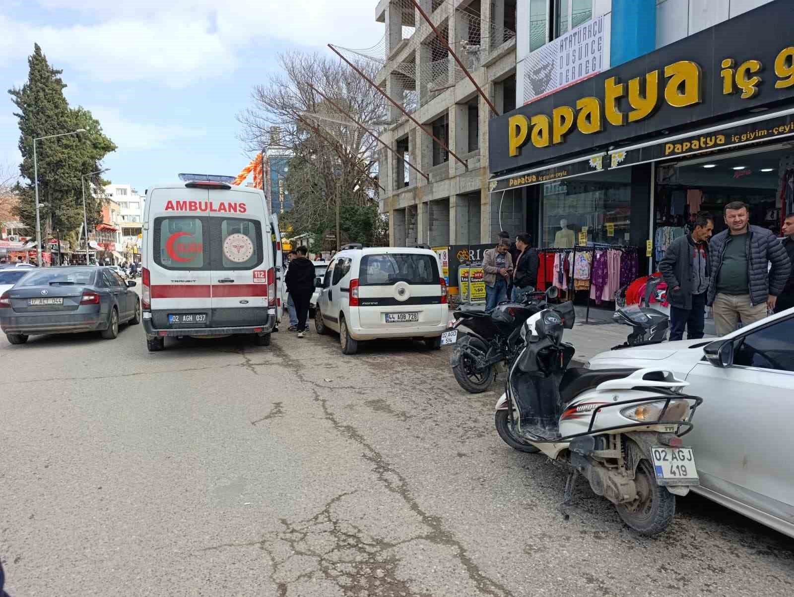 Motosikletin çarptığı yaya yaralandı
