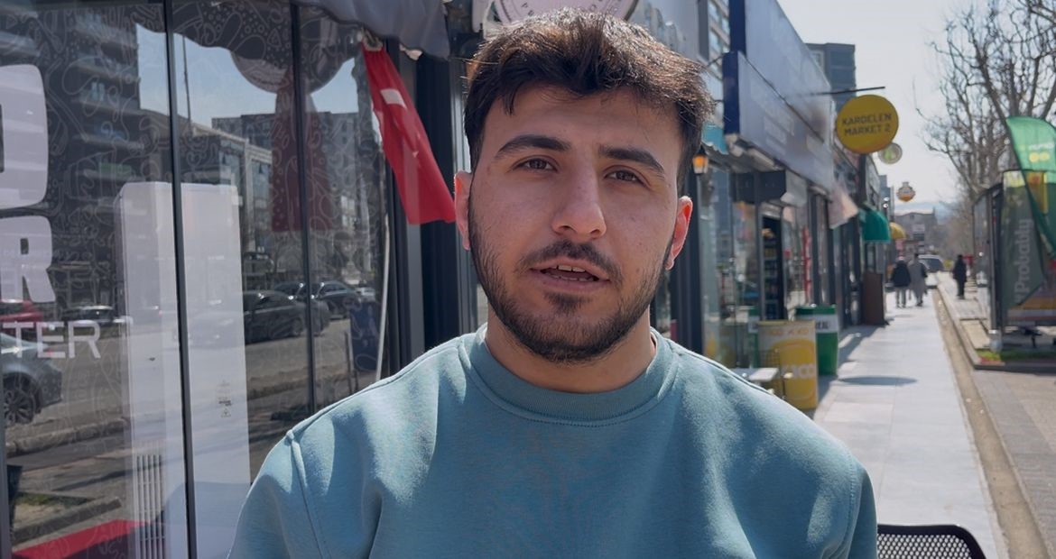 Motosikletiyle kaldırıma daldı, tekel bayisinden içki alıp kadınlara böyle sataştı
