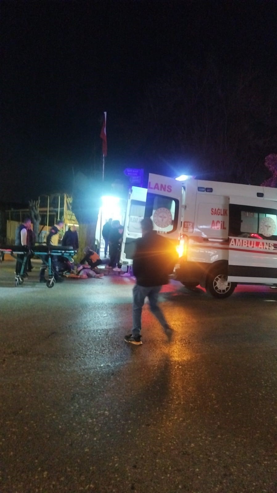 Motosikletler kafa kafaya çarpıştı: 1 yaralı
