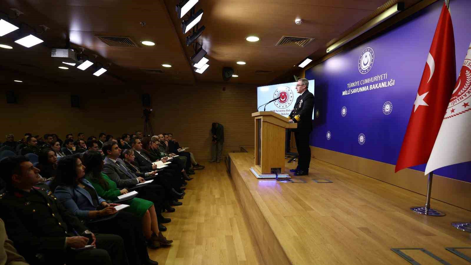 MSB: "(ABD-İsrail-İran) "Tarafları saldırılara bir an önce son vermeye ve sorunları diyalog yoluyla çözmeye davet ediyoruz"
