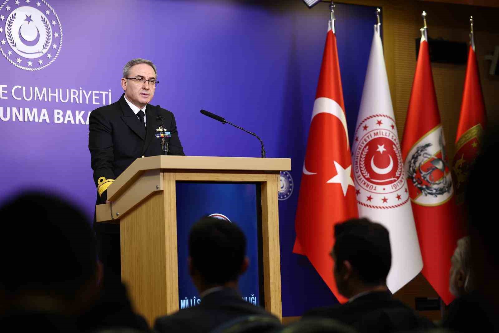 MSB: "Türkiye’nin İran topraklarına girmeyi planladığı iddiaları gerçeği yansıtmamaktadır"
MSB: "Türkiye’nin İran topraklarına girmeyi planladığı iddiaları gerçeği yansıtmamaktadır"