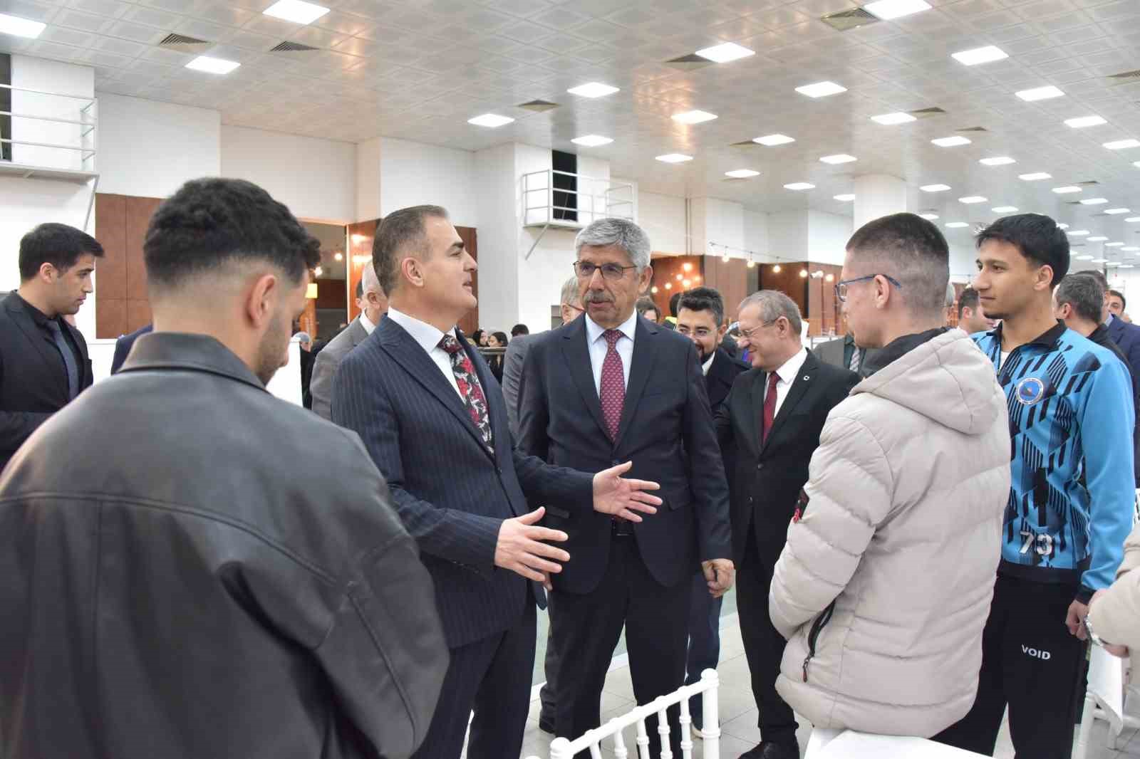 MSKÜ’de öğrenciler ve personel iftar sofrasında bir araya geldi
