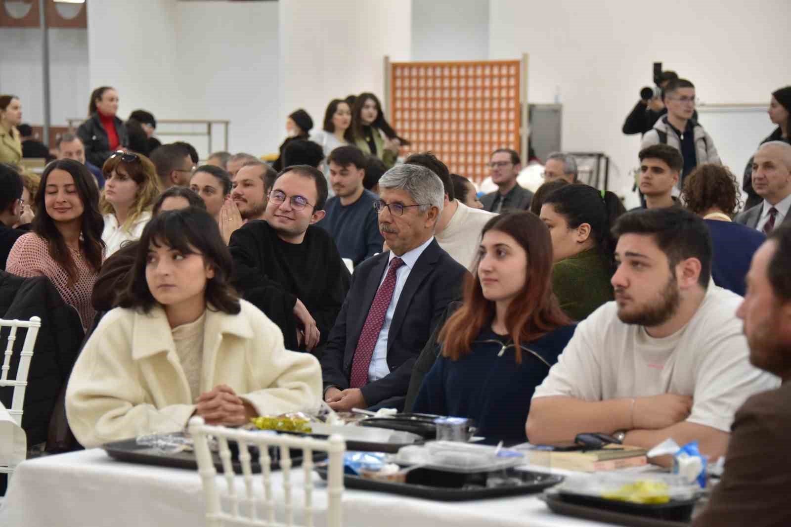 MSKÜ’de öğrenciler ve personel iftar sofrasında bir araya geldi
