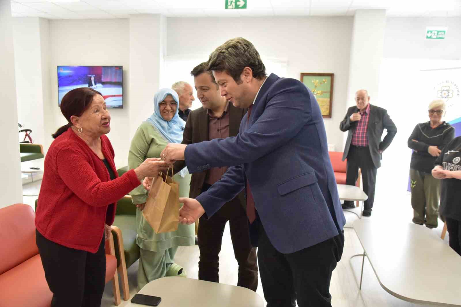 MSKÜ’den anlamlı ziyaret
MSKÜ’den anlamlı ziyaret