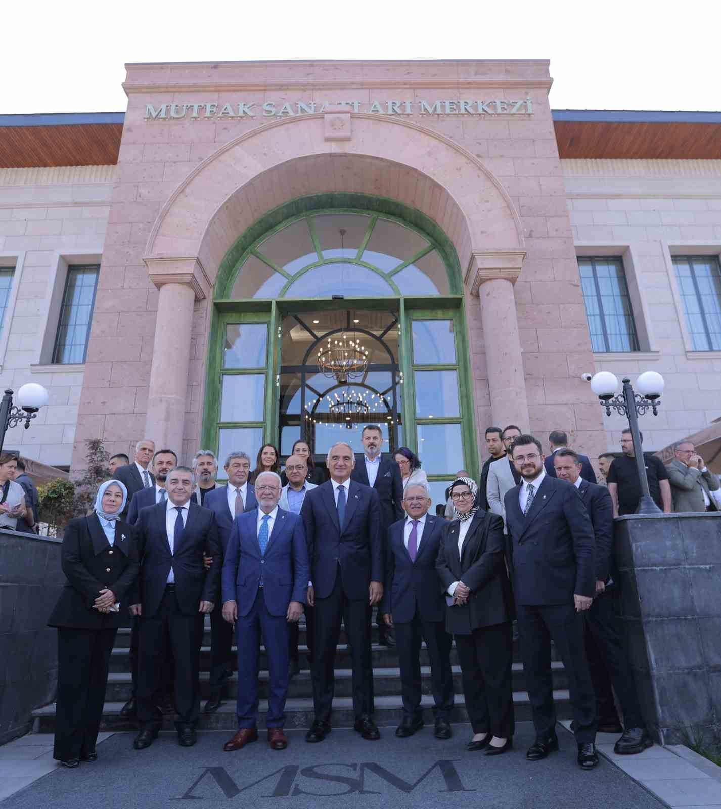 MSM 100 bine yakın konuğu ağırladı
