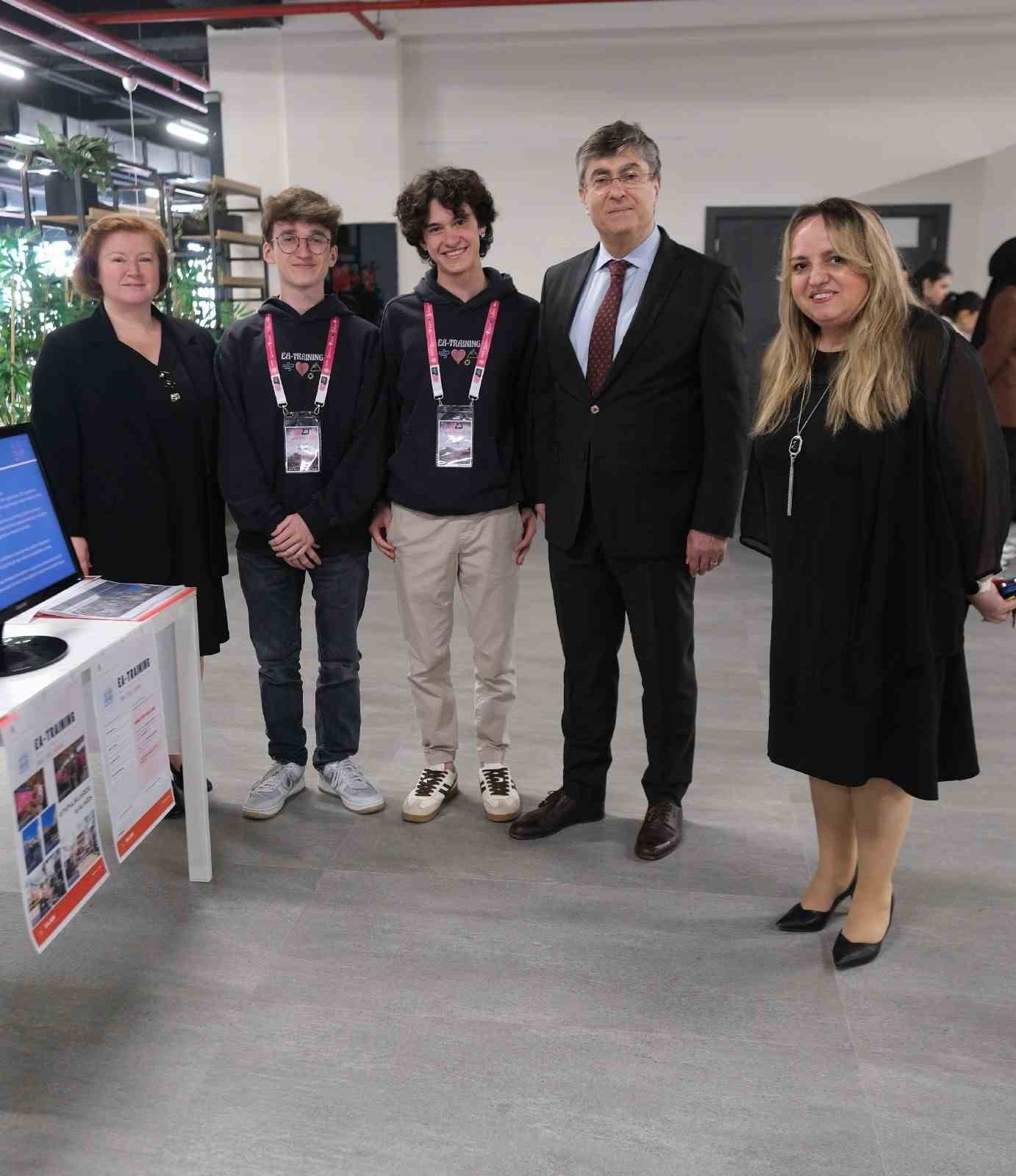 Mudanya Üniversitesi’nde gelecek konuşuldu
