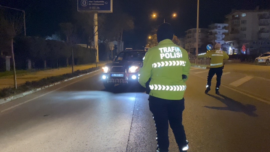 Mudanya’da trafikte huzur için gece denetimi
