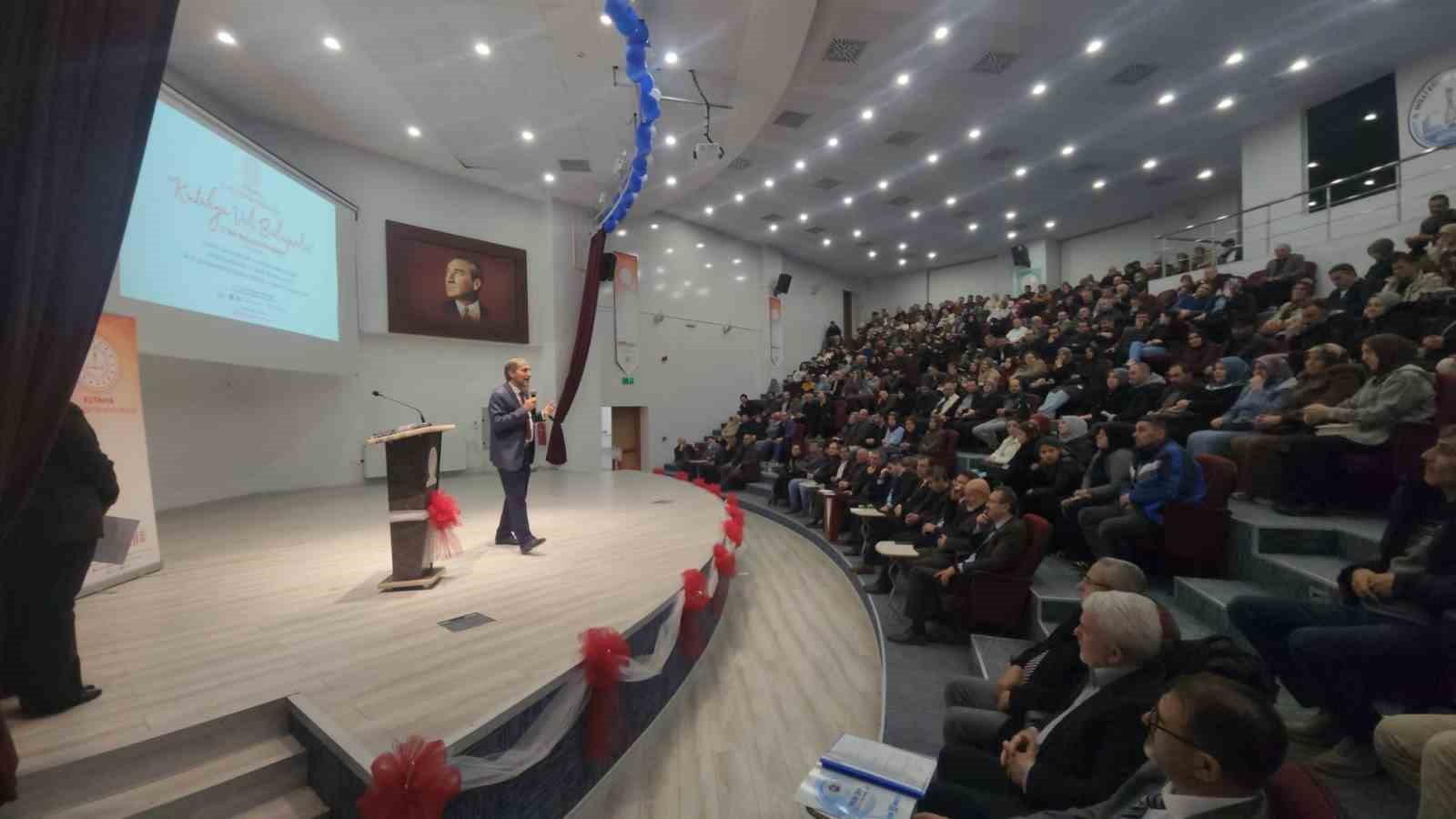 Müdür Yılmaz: "Bir çocuk, bir gelecektir"
