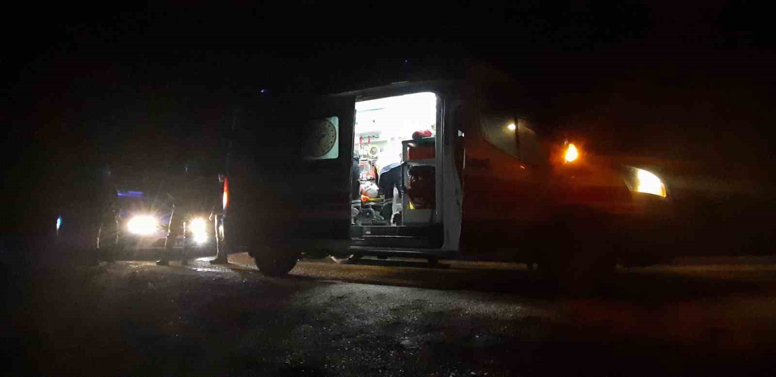 Mudurnu’da kamyon şarampole devrildi: 1 yaralı
