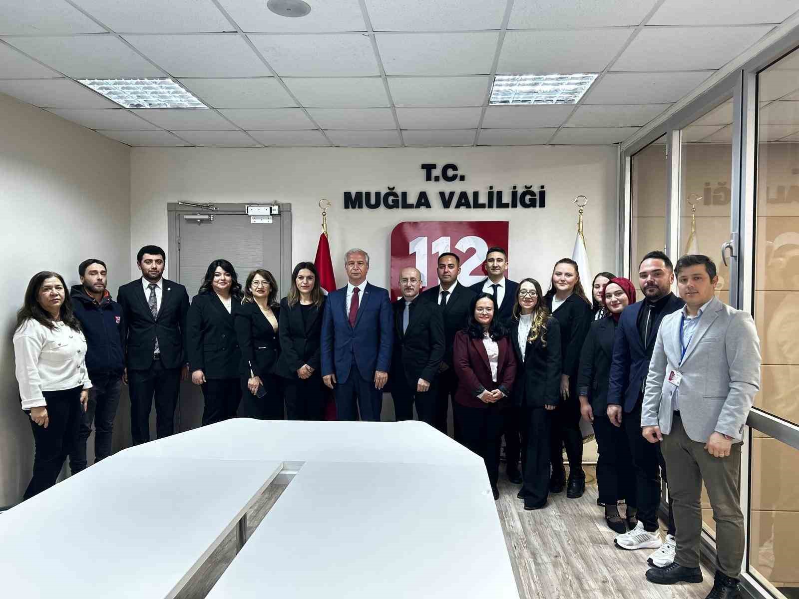 Muğla 112 Acil Çağrı Merkezi’nde yemin heyecanı
Muğla 112 Acil Çağrı Merkezi’nde yemin heyecanı