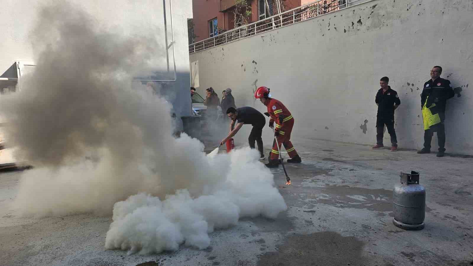 Muğla 112 personeline yangın eğitimi
