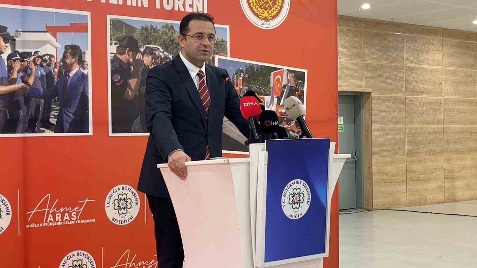 Muğla Büyükşehir Belediyesi’nde 100 yeni memur için yemin töreni düzenlendi
