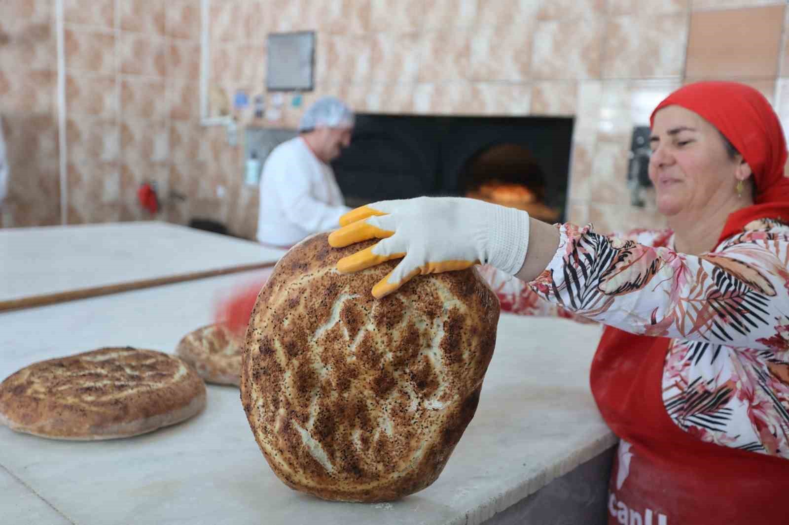 Muğla Büyükşehir zabıtası Ramazan denetimlerini sürdürüyor
Muğla Büyükşehir zabıtası Ramazan denetimlerini sürdürüyor