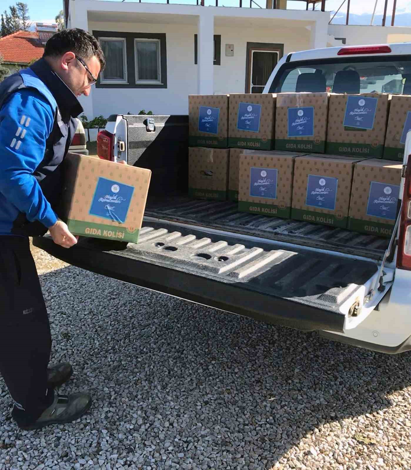 Muğla Büyükşehir’den Ramazan’da gıda kolisi desteği
