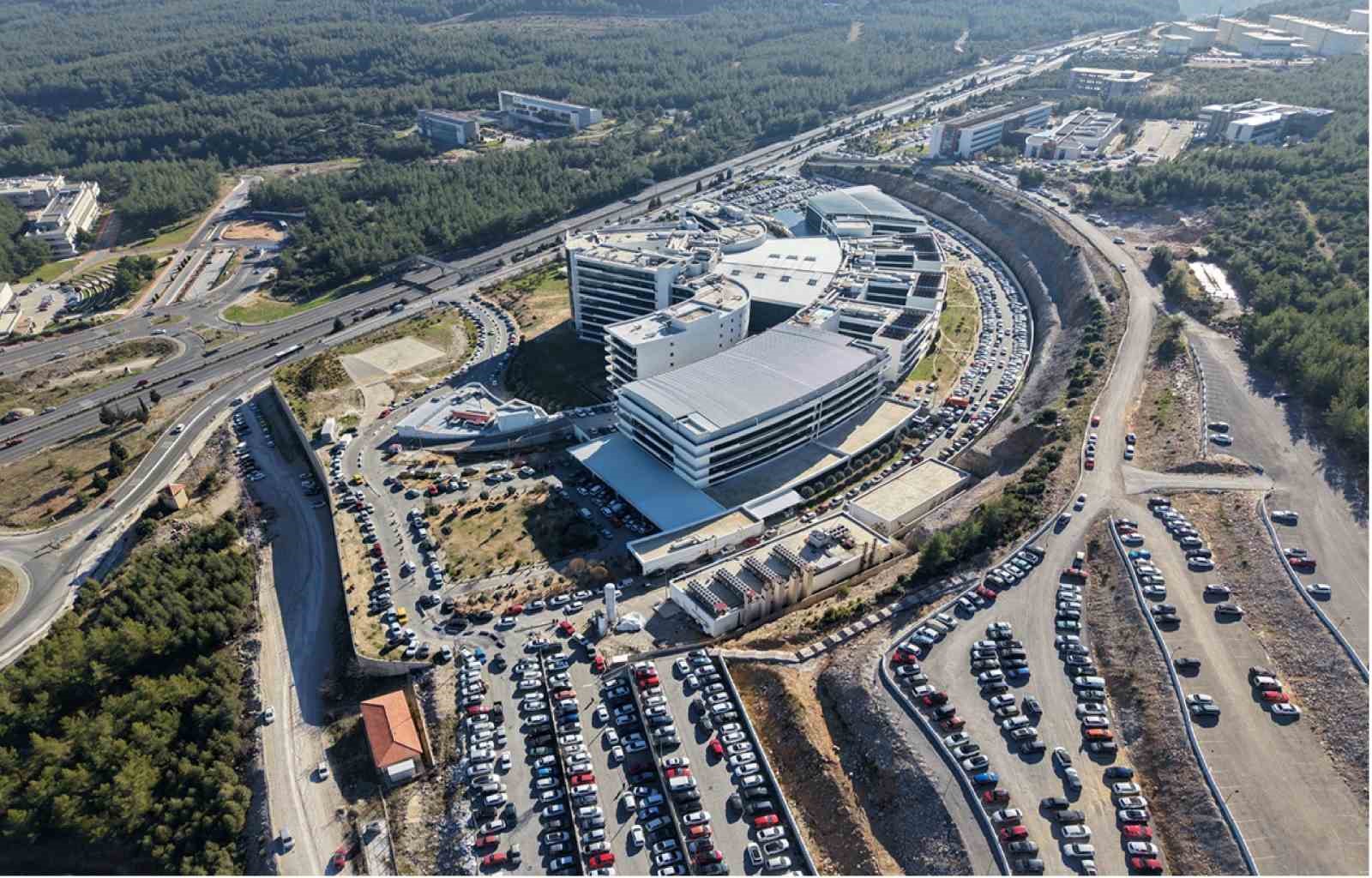 Muğla EAH Başhekimi Prof. Dr. Acar: "Günlük 6 bin 500 poliklinik hizmeti sunuyoruz"
Muğla EAH Başhekimi Prof. Dr. Acar: "Günlük 6 bin 500 poliklinik hizmeti sunuyoruz"