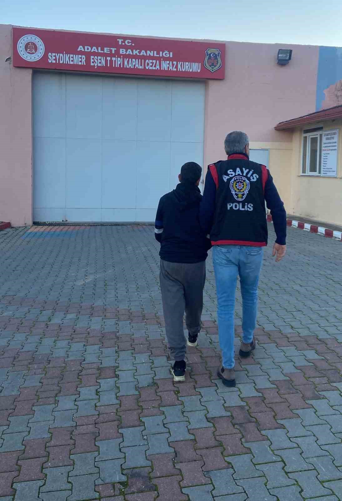 Muğla Emniyet Müdürlüğü 2025 yılında 2 bin 346 aranan şahsı yakaladı
