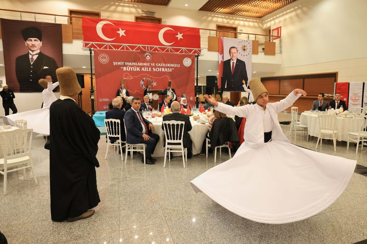 Muğla Valisi Akbıyık, Ramazan’ın ilk iftarında şehit yakınları ve gazilerle buluştu
