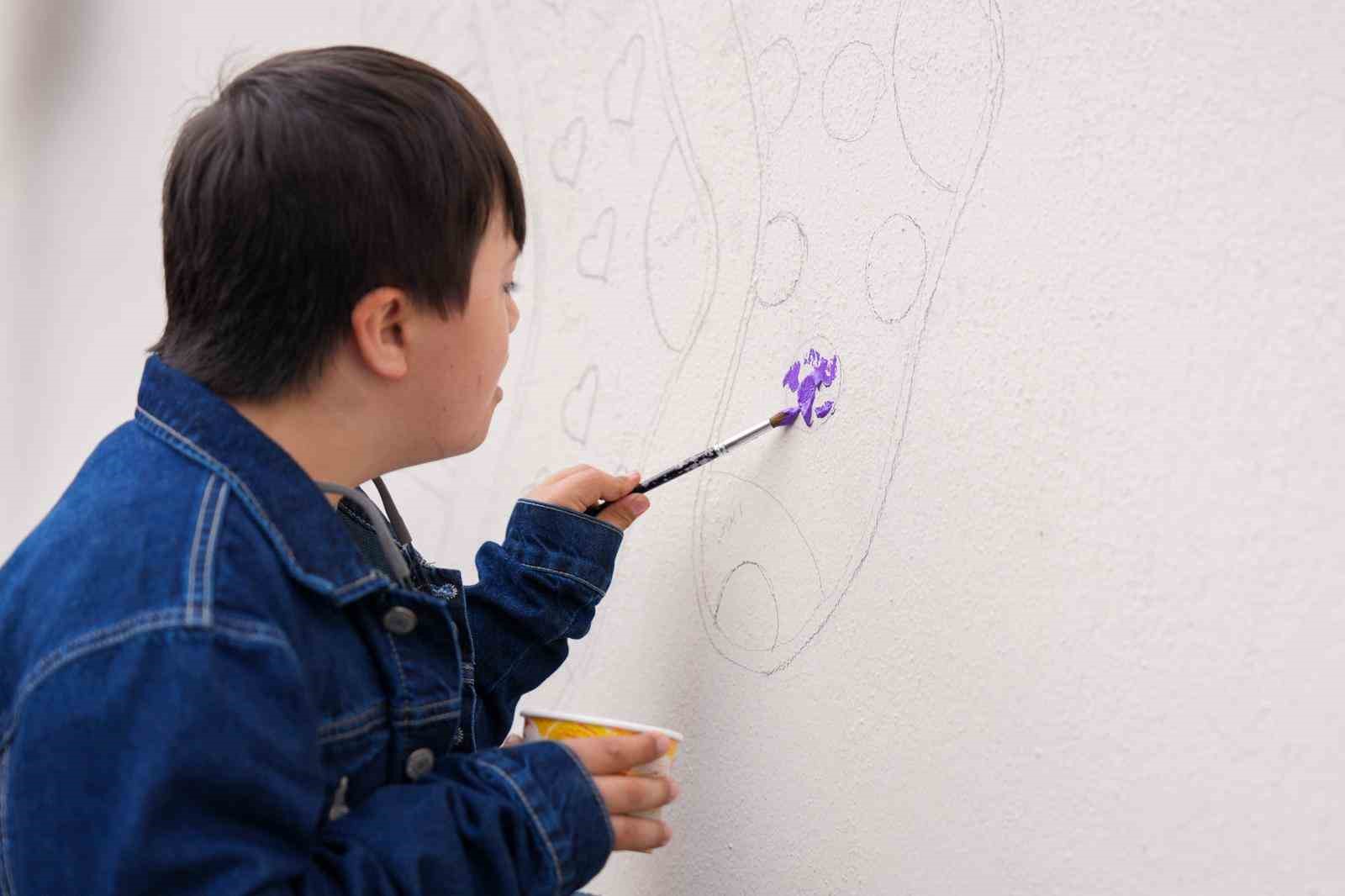 Muğla’da çoraplar farkındalık için boyandı
Muğla’da çoraplar farkındalık için boyandı