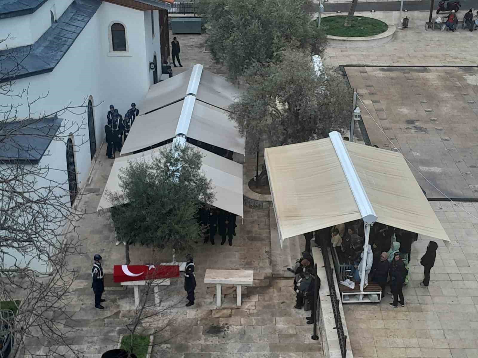 Muğla’da emekli jandarma albay son yolculuğuna uğurlandı
