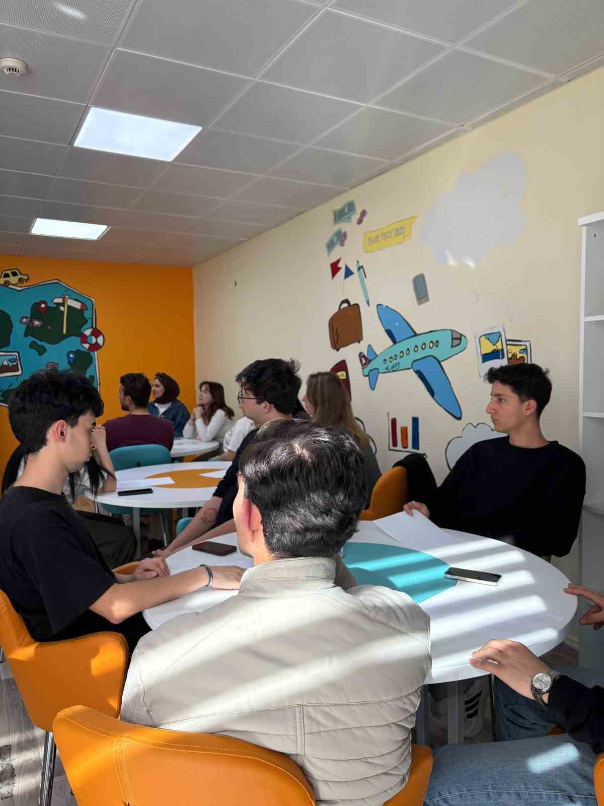 Muğla’da gençlerin fikirleri projeye dönüşüyor
