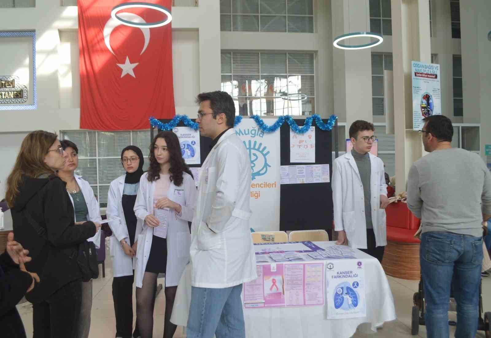 Muğla’da "kanser okuryazarlığı" seferberliği genç tıbbiyelerden önemli adım
