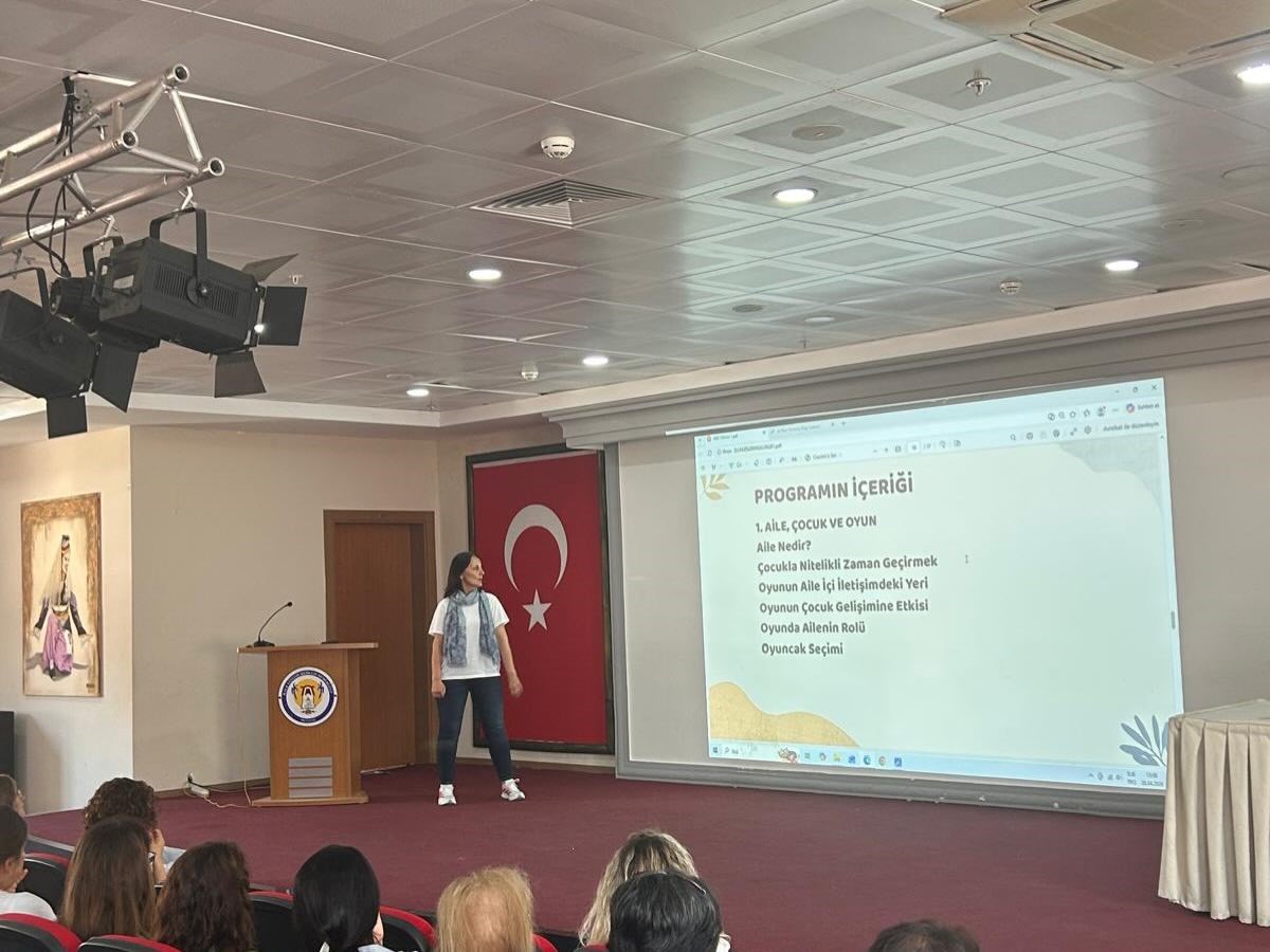 Muğla’da "Maarif Modeli Aile Konferansları" devam ediyor

