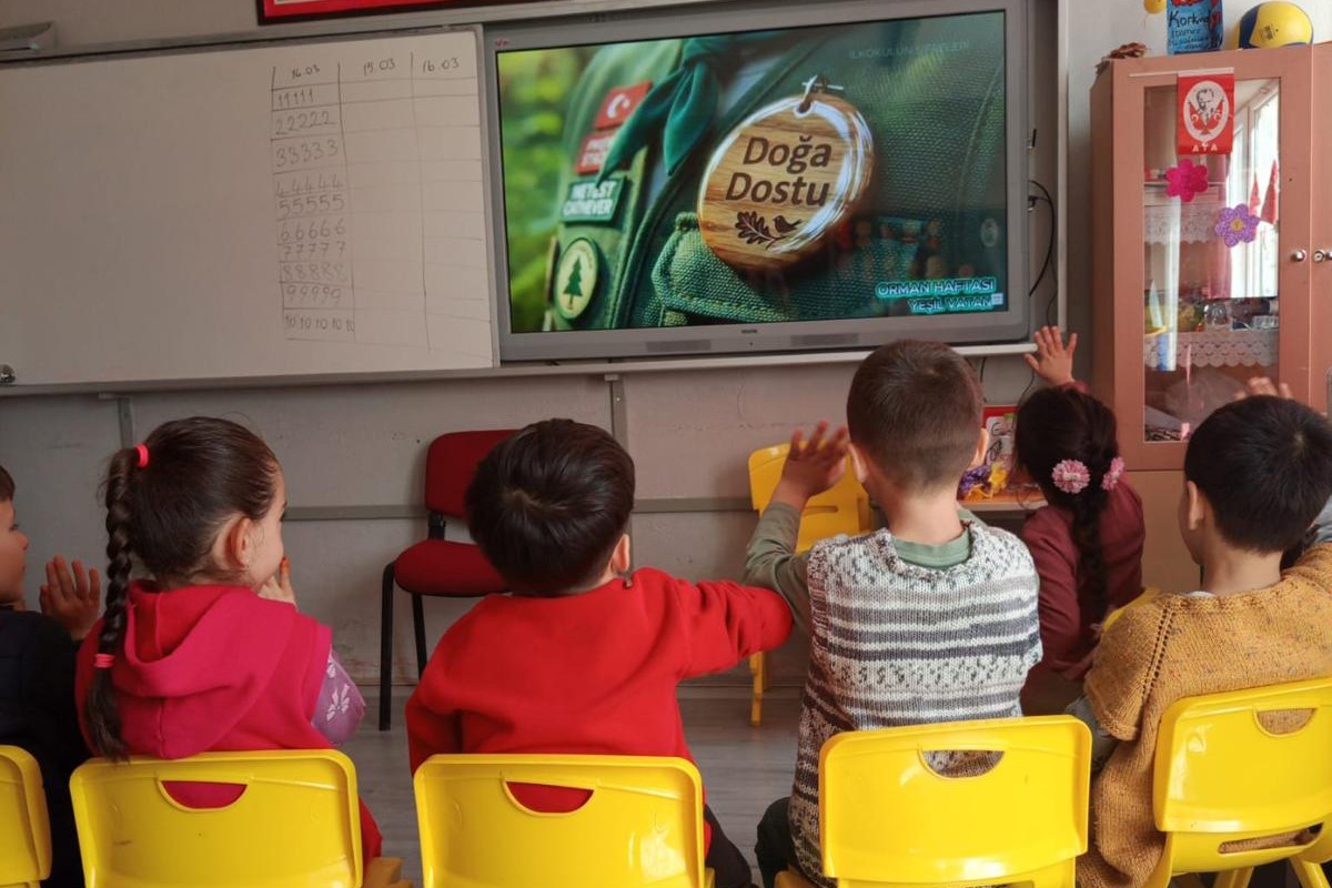 Muğla’da minik kalplere orman sevgisi aşılanıyor
