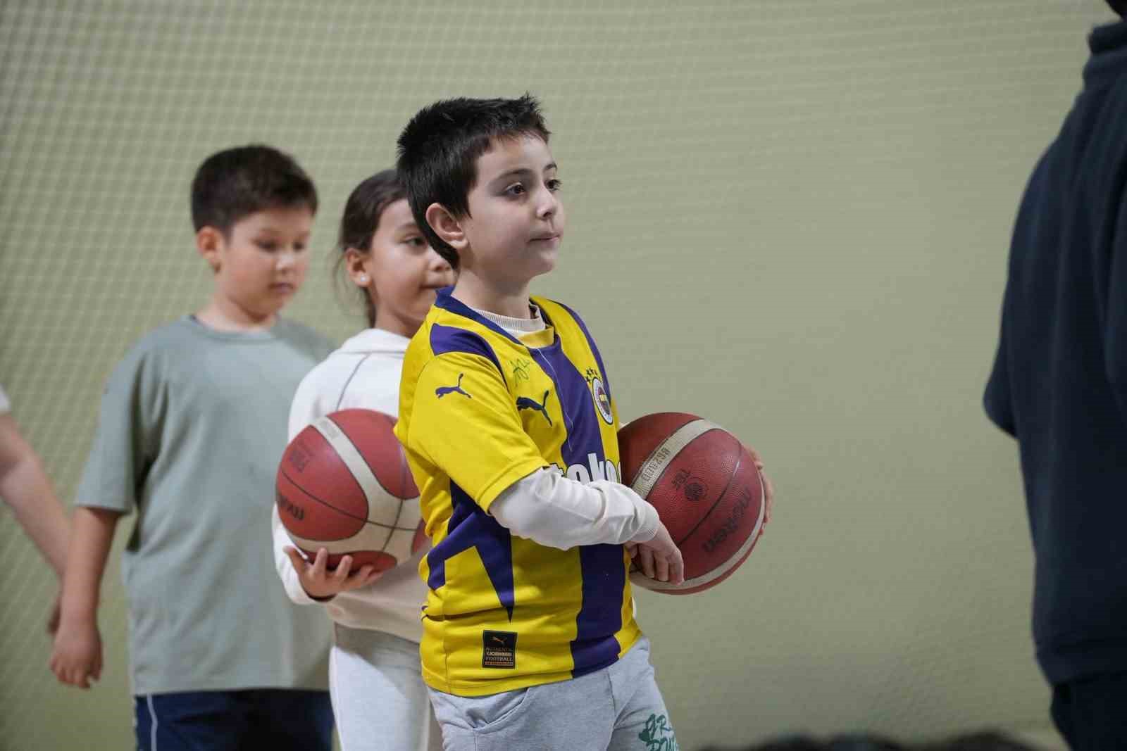 Muğla’da sporun kalbi GSB tesislerinde atıyor
