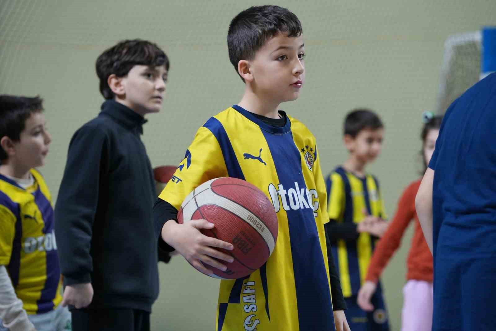 Muğla’da sporun kalbi GSB tesislerinde atıyor
