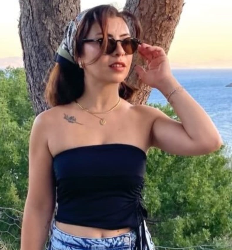 Muğla’da teknede ölü bulunan kadın Aydın’da son yolculuğuna uğurlandı
