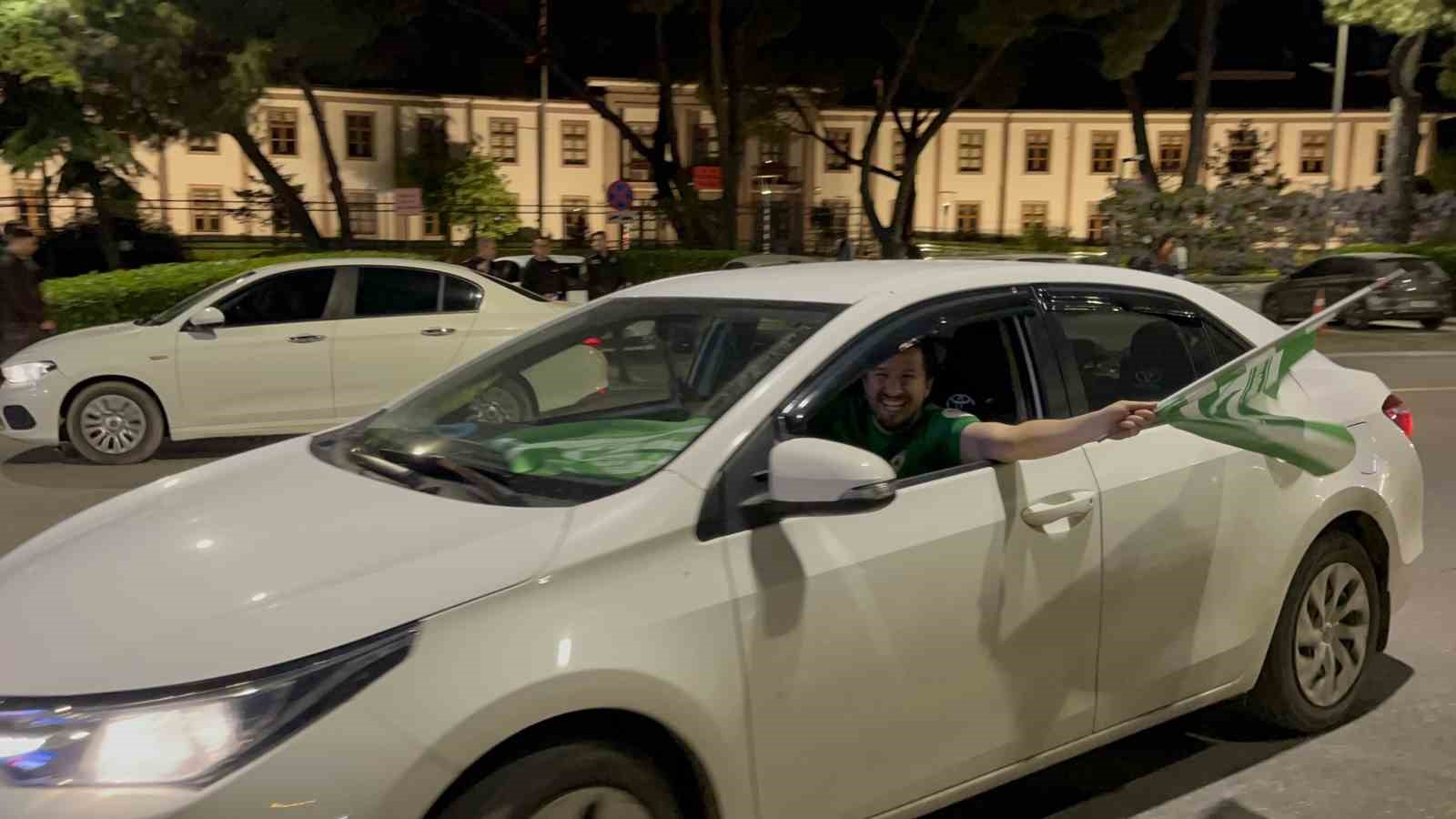 Muğlaspor’un zaferi geceyi bayrama çevirdi
